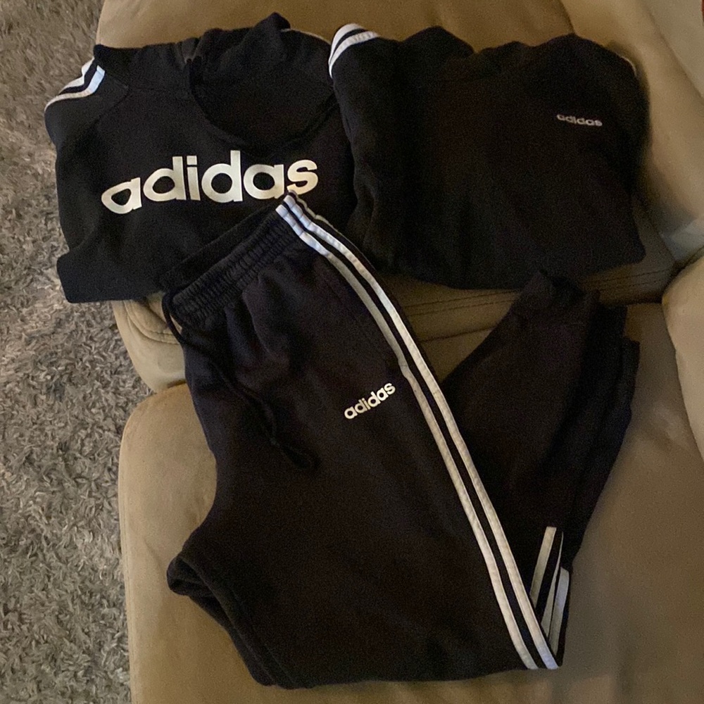Adidas bundle 2 hoodies and a pair of joggers NO FLAWS